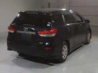 Toyota WISH  с аукциона в Японии