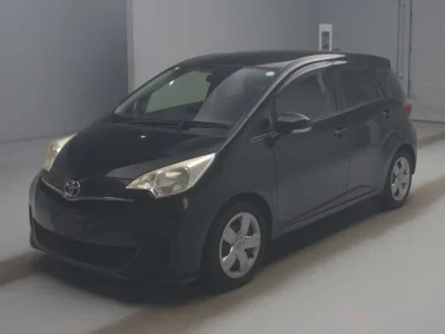 Toyota RACTIS  с аукциона в Японии