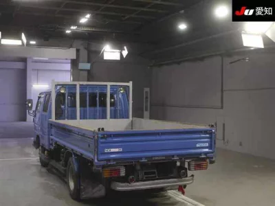 Mazda TITAN  с аукциона в Японии