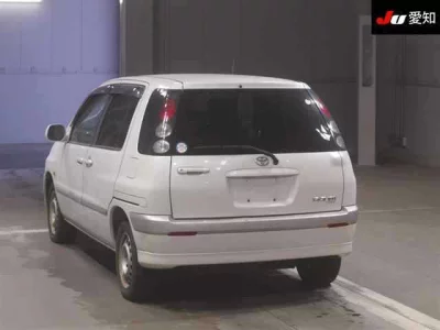 Toyota RAUM  с аукциона в Японии