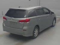 Toyota WISH лот № 77025 оценка 3.5  с аукциона в Японии 1