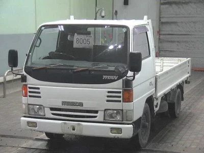 Mazda TITAN  с аукциона в Японии