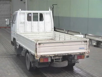 Mazda TITAN  с аукциона в Японии