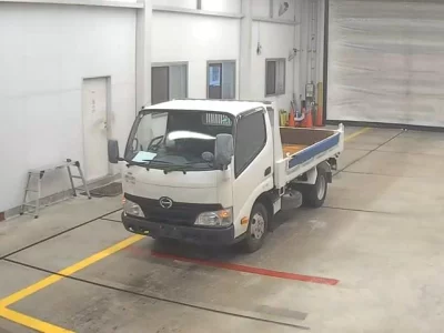 Hino DUTRO  с аукциона в Японии
