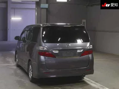 Toyota VELLFIRE  с аукциона в Японии