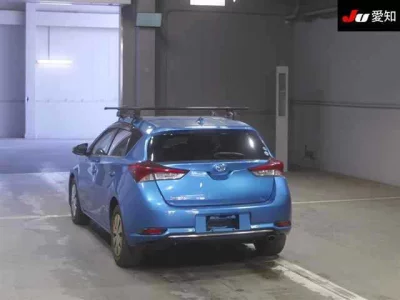 Toyota AURIS  с аукциона в Японии
