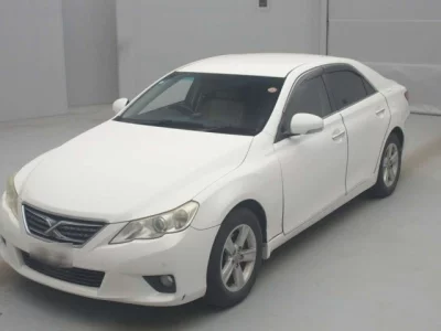 Toyota MARK X  с аукциона в Японии