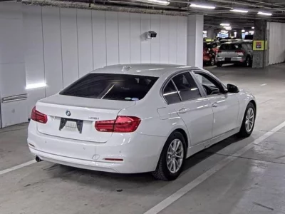 BMW 3-Series  с аукциона в Японии