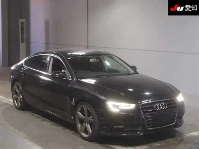Audi A5  с аукциона в Японии