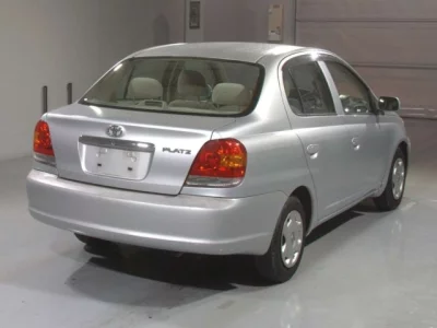 Toyota PLATZ  с аукциона в Японии