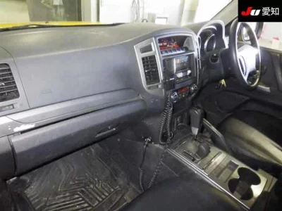 Mitsubishi PAJERO  с аукциона в Японии