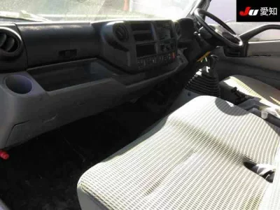 Hino DUTRO  с аукциона в Японии