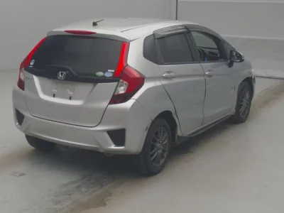 Honda FIT  с аукциона в Японии