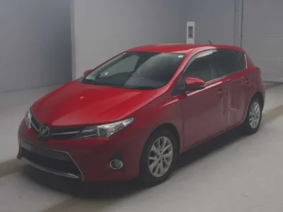 Toyota AURIS  с аукциона в Японии
