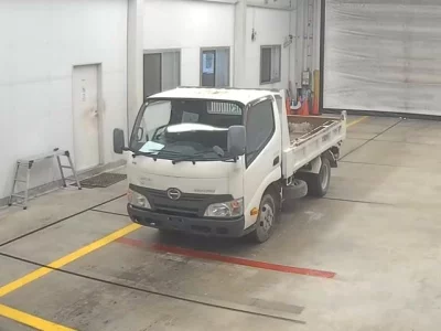 Hino DUTRO  с аукциона в Японии