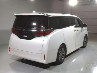 Toyota ALPHARD  с аукциона в Японии