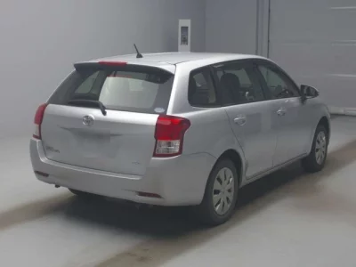 Toyota COROLLA FIELDER  с аукциона в Японии