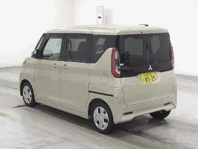 Mitsubishi EK SPACE  с аукциона в Японии