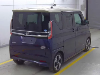 Nissan ROOX  с аукциона в Японии