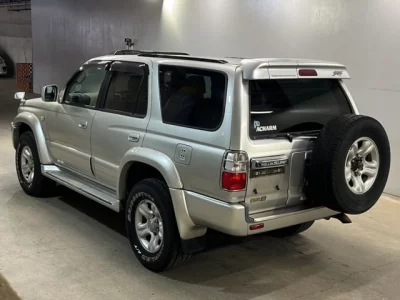 Toyota HILUX SURF  с аукциона в Японии