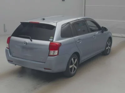 Toyota COROLLA FIELDER  с аукциона в Японии