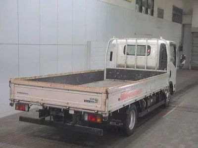 Isuzu ELF  с аукциона в Японии