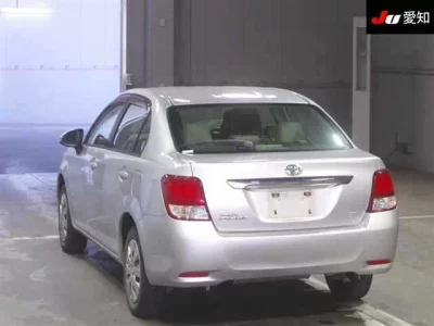 Toyota COROLLA AXIO  с аукциона в Японии
