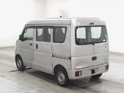 Suzuki EVERY  с аукциона в Японии