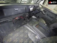 Mazda TITAN лот № 8107 оценка 3.5  с аукциона в Японии 2