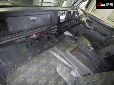 Mazda TITAN  с аукциона в Японии