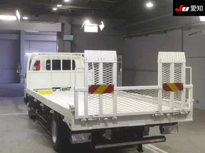 Mazda TITAN  с аукциона в Японии