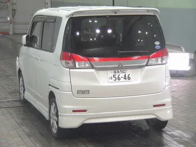 Mitsubishi DELICA D2