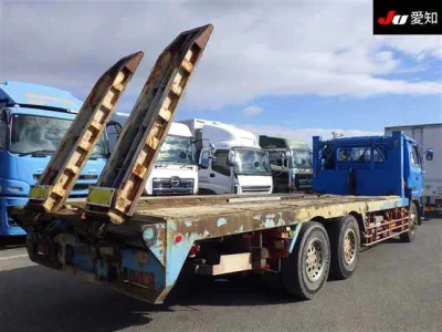 Nissan TRUCK  с аукциона в Японии