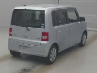 Toyota PIXIS SPACE лот № 77097 оценка 3  с аукциона в Японии 1