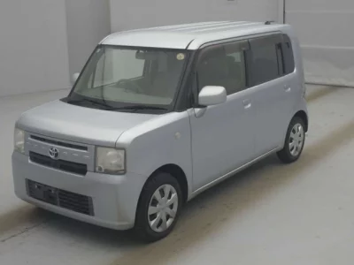 Toyota PIXIS SPACE  с аукциона в Японии