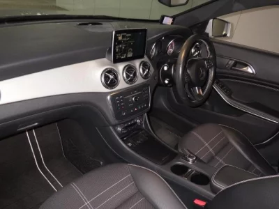 Mercedes-Benz CLA CLASS