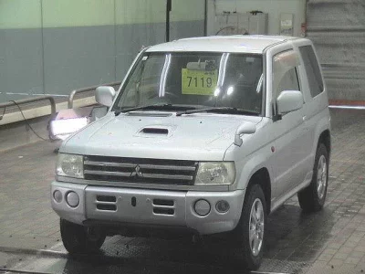 Mitsubishi PAJERO MINI