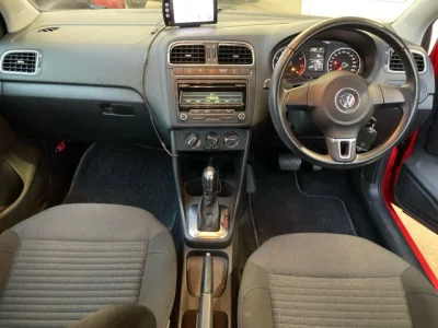 Volkswagen POLO  с аукциона в Японии