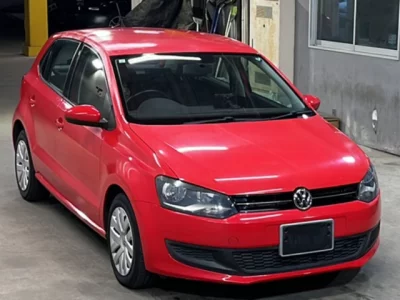 Volkswagen POLO  с аукциона в Японии