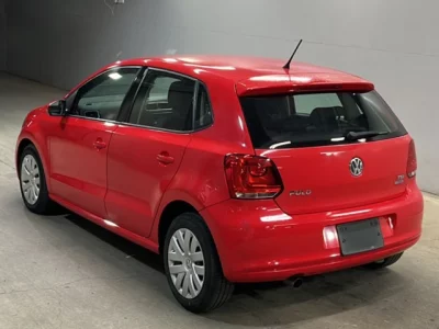 Volkswagen POLO  с аукциона в Японии