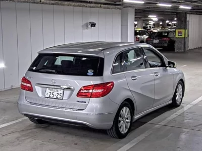 Mercedes-Benz B CLASS