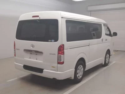 Toyota HIACE VAN  с аукциона в Японии