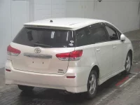 Toyota WISH лот № 7121 оценка R  с аукциона в Японии 3