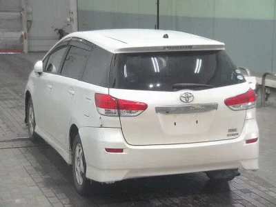 Toyota WISH  с аукциона в Японии