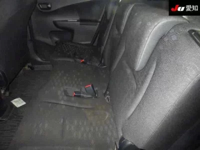 Toyota RACTIS  с аукциона в Японии