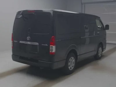 Toyota HIACE VAN  с аукциона в Японии