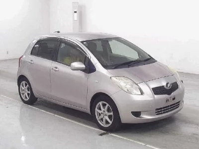 Toyota VITZ  с аукциона в Японии