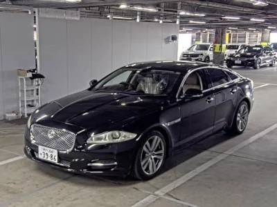 Jaguar XJ SERIES