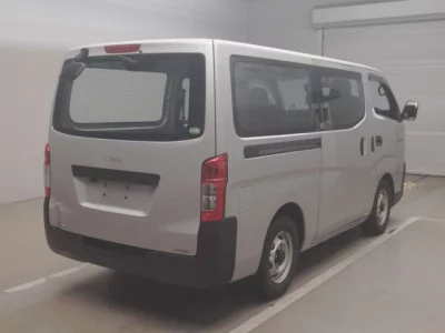 Isuzu COMO  с аукциона в Японии