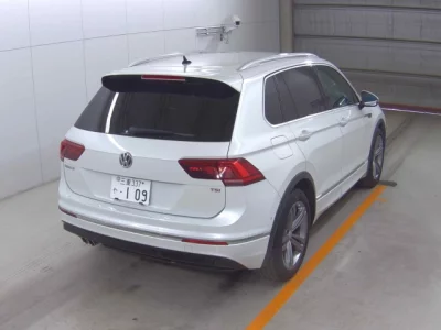 Volkswagen TIGUAN  с аукциона в Японии